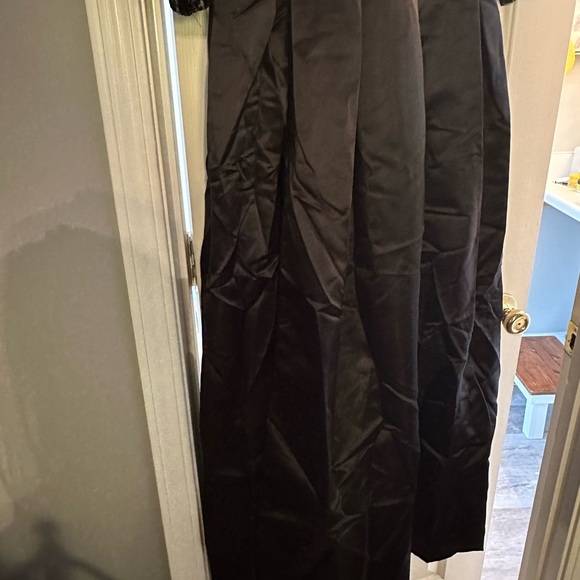 Side slit, never been worn - Picture 3 of 3